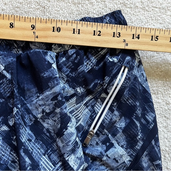 LULULEMON MENS LINED SHORTS SIZE MEDIUM Gym Exercise Workout Wear Stylish - Picture 5 of 8